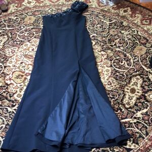 Aiden mattox One Shoulder navy Dress gown 10